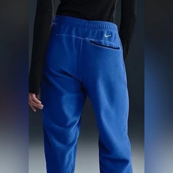 Nike
ACG Wolf Tree
Fleece
Sweatpants - Picture 4 of 16